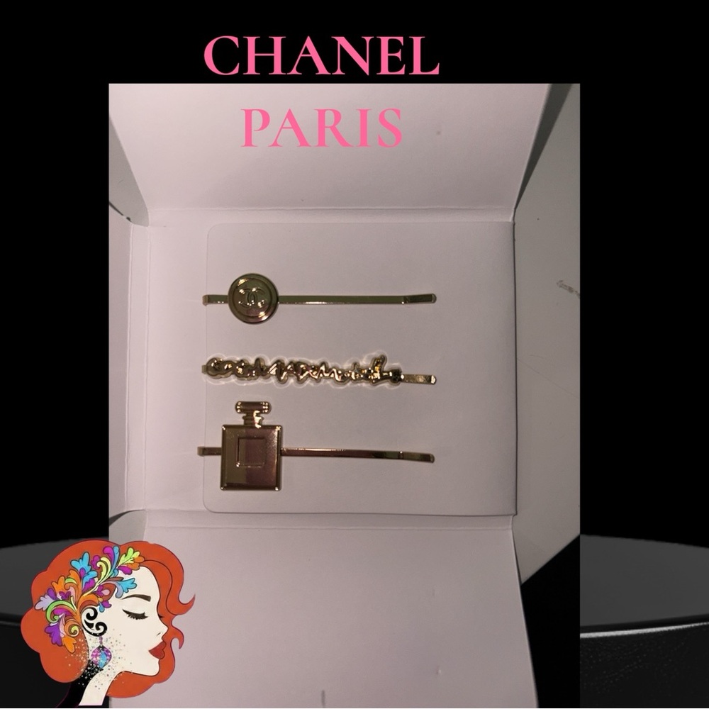 CHANEL Gold Hair Accessory Trio